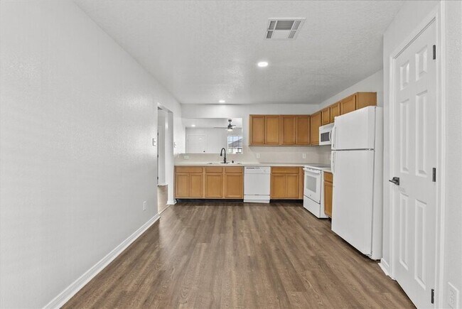 Building Photo - 5138 Caicos Calle