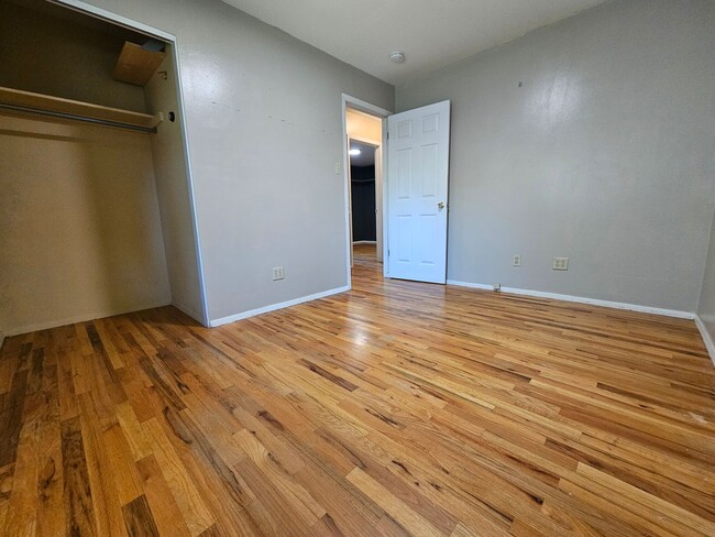 Building Photo - Spacious SE Denver Ranch - Virginia Villag...