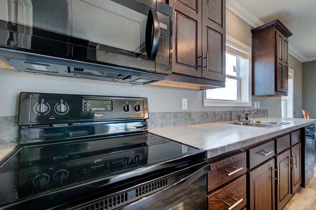 Building Photo - 13380 Log Rd