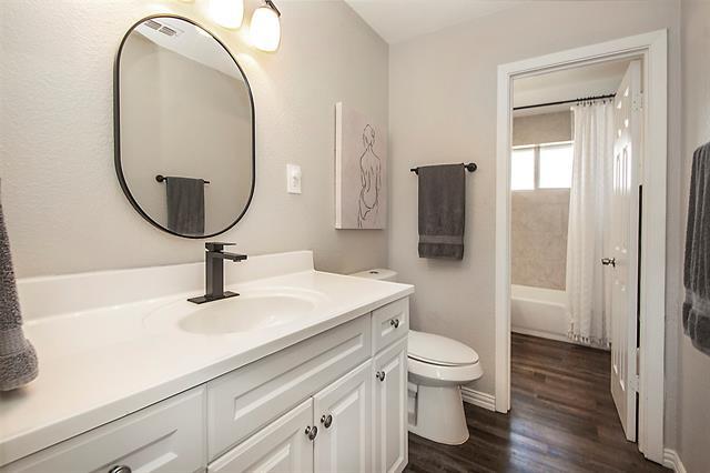 Building Photo - 1250 Dalhart Dr