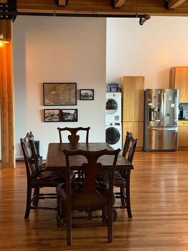 Building Photo - Full Service Executive Fully Furnished All Inclusive Architectural Penthouse Loft Downtown Denver