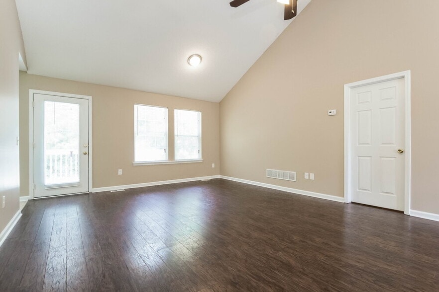Building Photo - 7509 Stonehenge Way