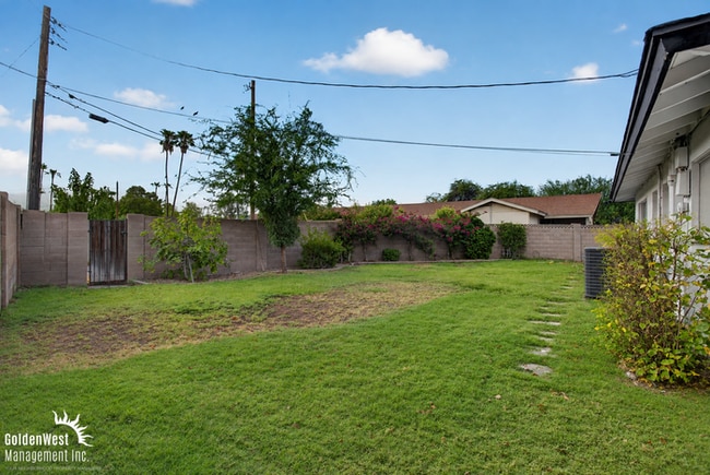 Building Photo - Charming 3Bdm 2Ba Home with Private Backyard in Phoenix!