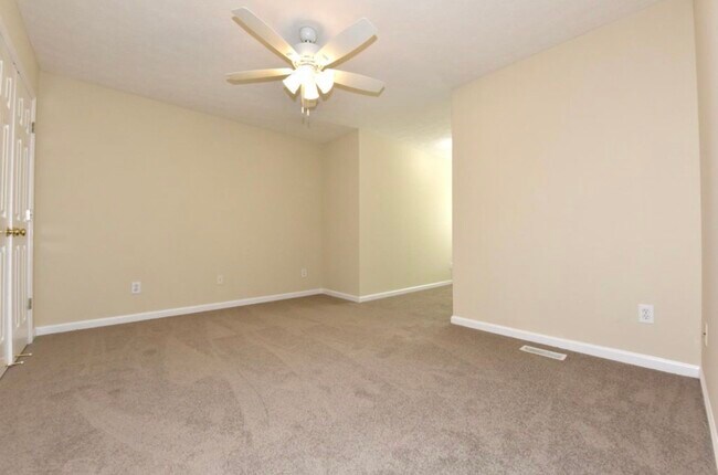 Building Photo - 2428 E University Dr