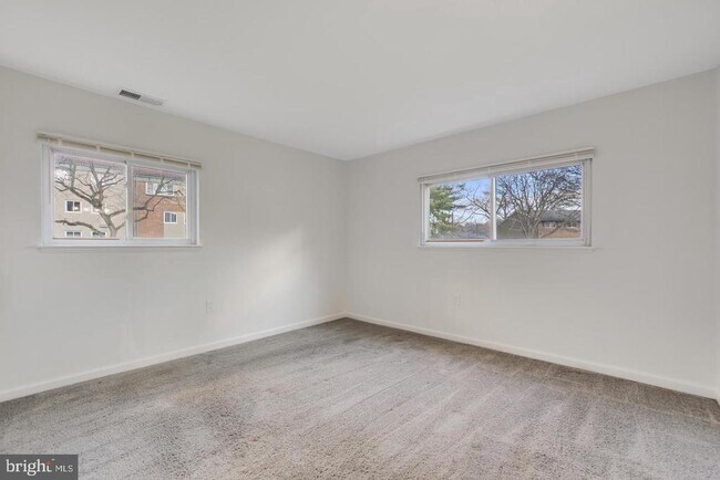 Building Photo - 350 Gatewater Ct