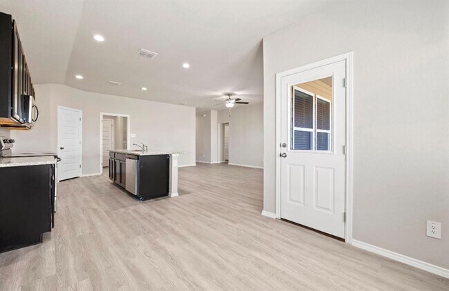 Building Photo - 3204 Ridge Pl