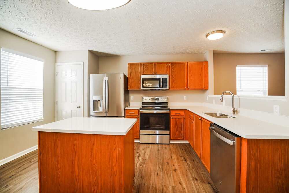 Building Photo - 8051 Beardsley Ave