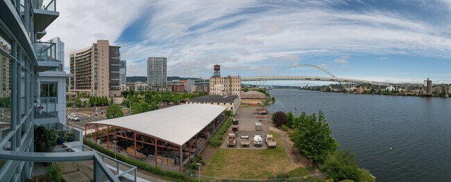 Building Photo - FULLY FURNISHED Waterfront Pearl Condo w/most utilities/2 parking spaces/most utilities