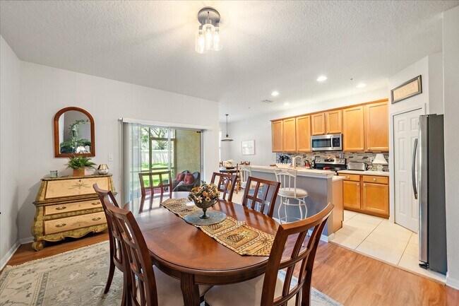 Building Photo - 3407 Parkridge Cir