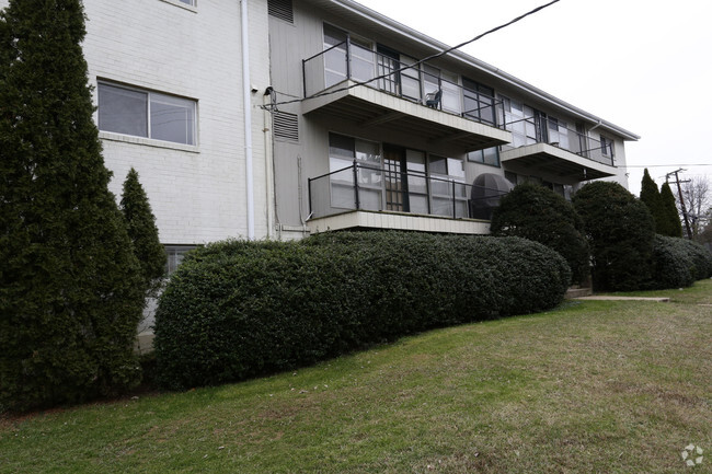 Building Photo - Fairfax Gardens Apartments