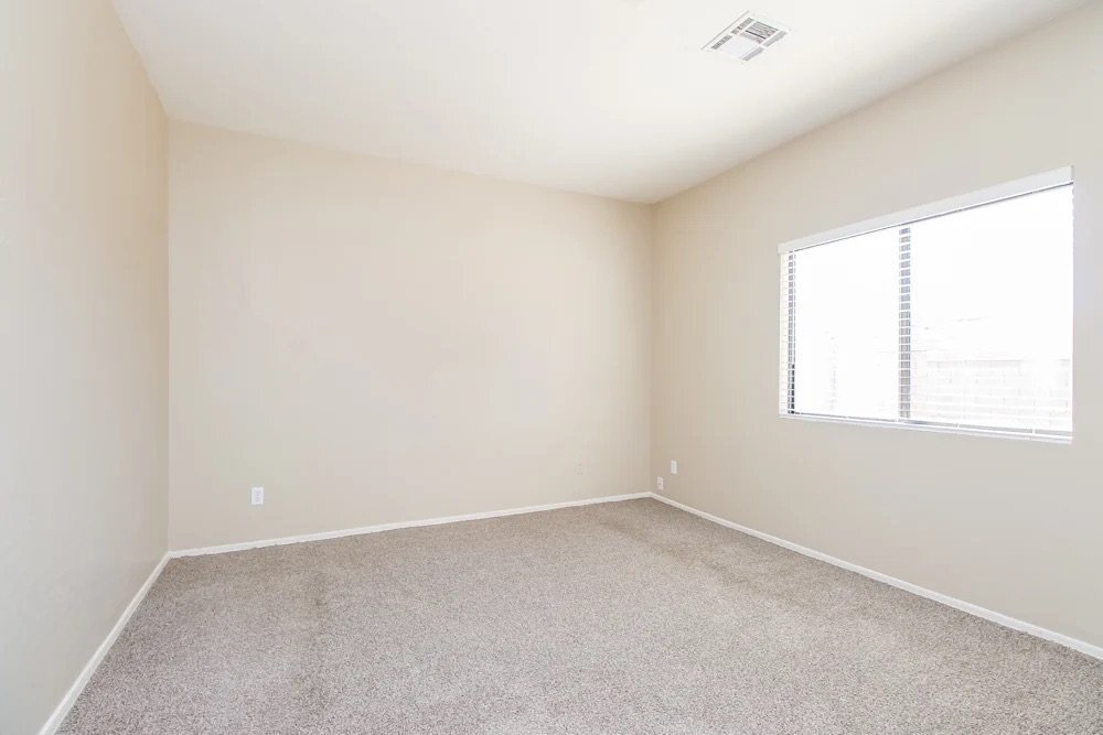 Building Photo - 903 W St Kateri Ave