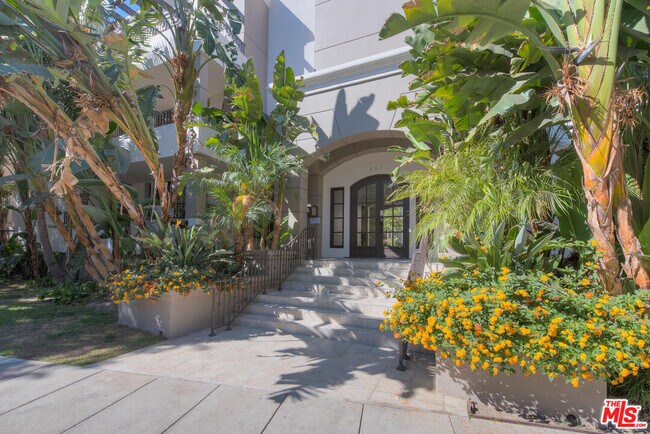 Building Photo - 4637 Willis Ave