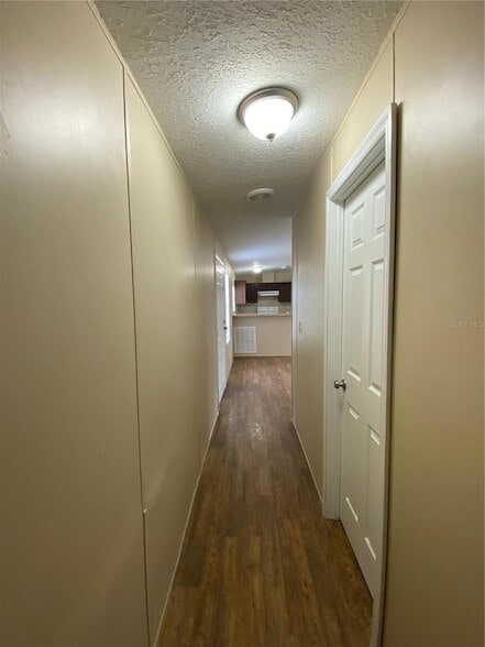 Building Photo - 37412 Carringer Rd