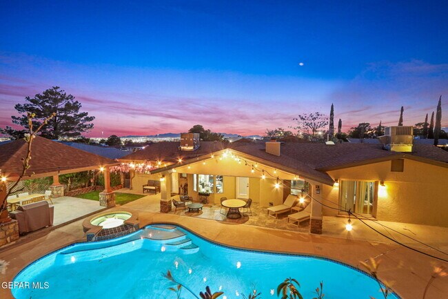 Building Photo - 1316 Hookridge Dr