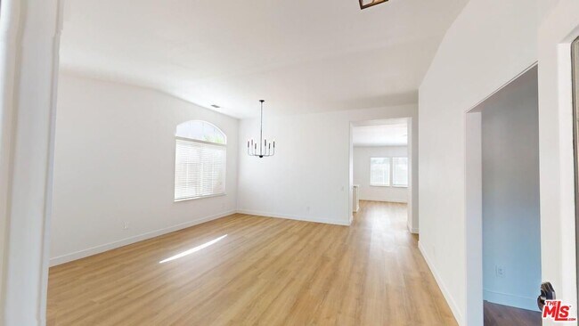Building Photo - 1912 Veranda Ct