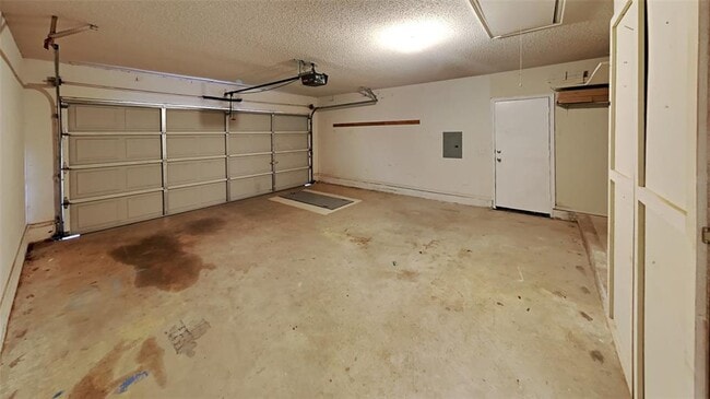 Building Photo - 12408 SW 12th St