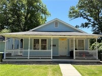 Building Photo - 689 Berne St SE