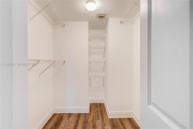 Building Photo - 1250 S Miami Ave