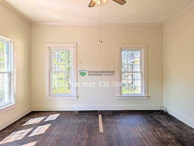 Building Photo - 724 Beall Ave