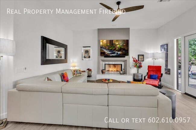 Building Photo - 4921 S Vista Pl