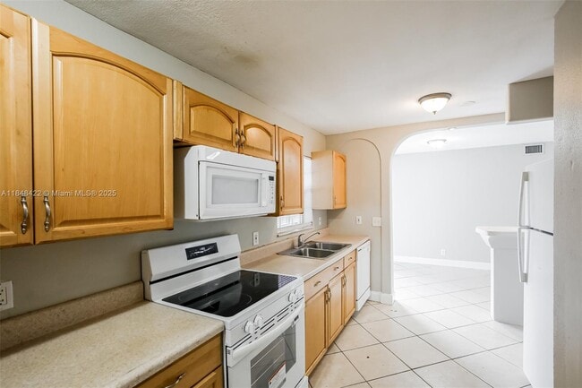 Building Photo - 6551 NW 5th St