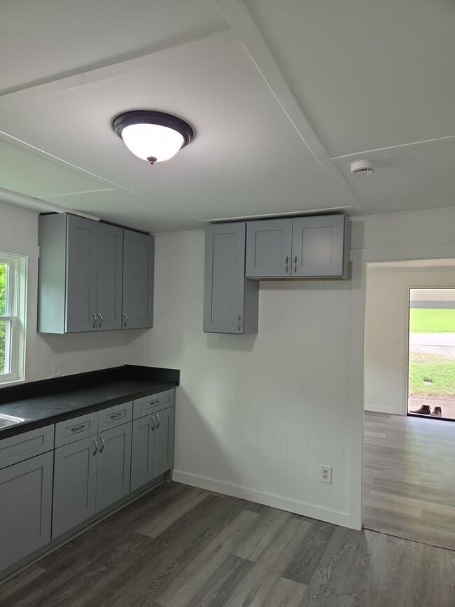 Building Photo - Newly remodeled home is located in Lancaster, SC 29720.