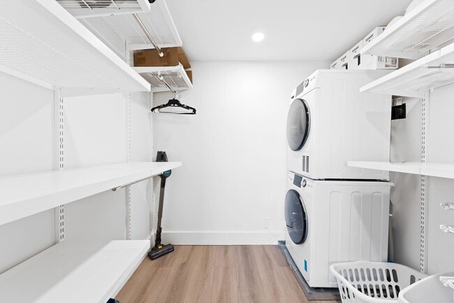 Building Photo - 3114 S Ocean Blvd