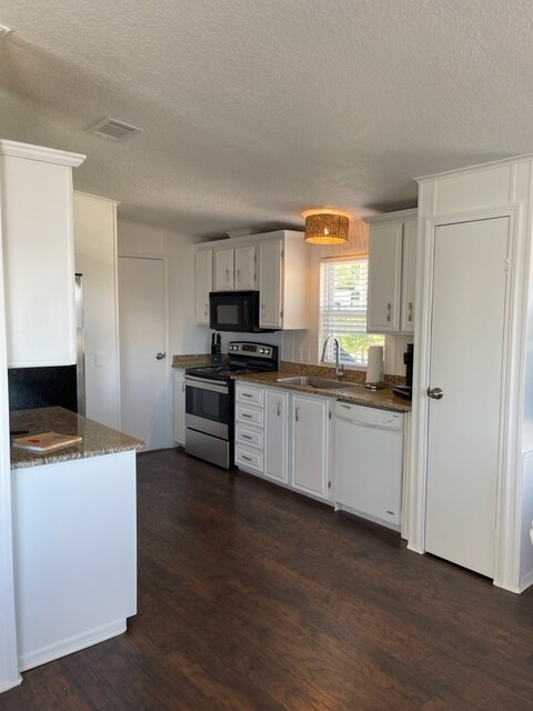 Building Photo - 11330 S Indian River Dr