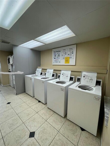 Laundry Room - 10403 N Kendall Dr
