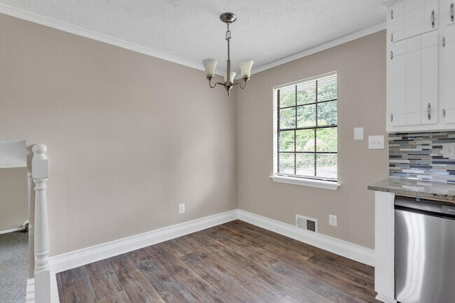 Building Photo - 8989 Teal Ln