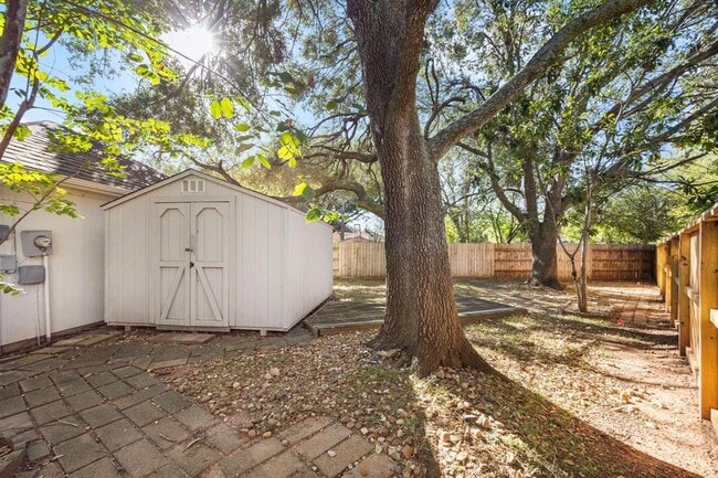 Building Photo - 4402 Chipping Ct