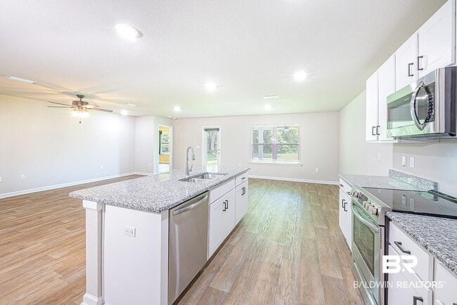 Building Photo - 24606 Alamitos Trace Dr