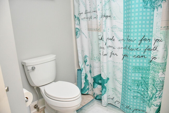 Building Photo - 2546 Bascom Dr