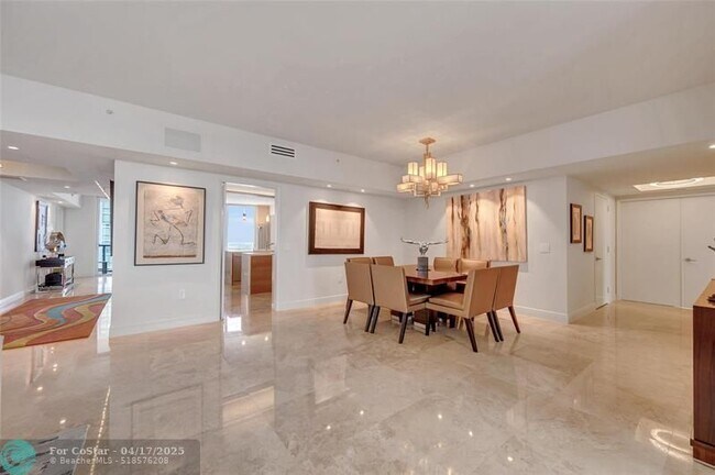 Building Photo - 333 Las Olas Way