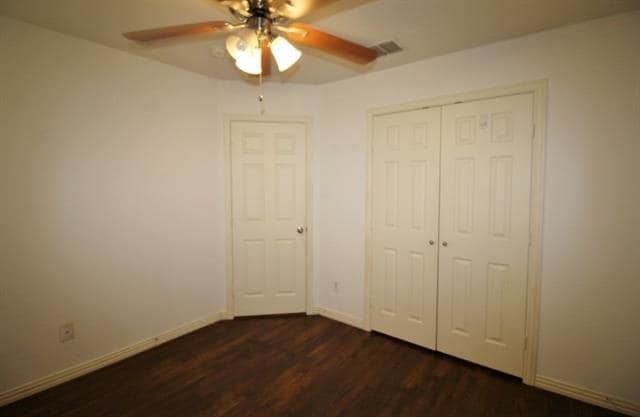 Building Photo - 5316 Lake Gardens Drive