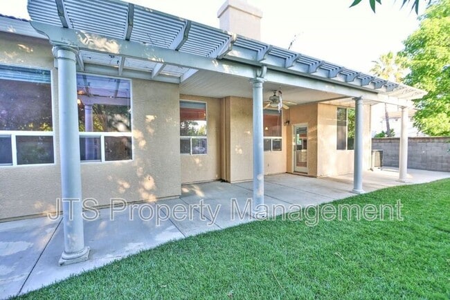Building Photo - 2040 San Esteban Cir