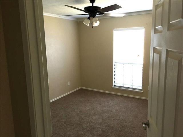 Building Photo - 1816 Post Oak Ln