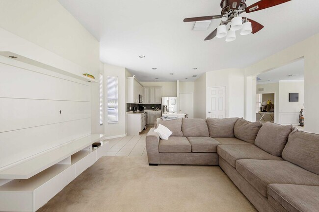 Building Photo - 4/3.5 in Wesley Chapel!