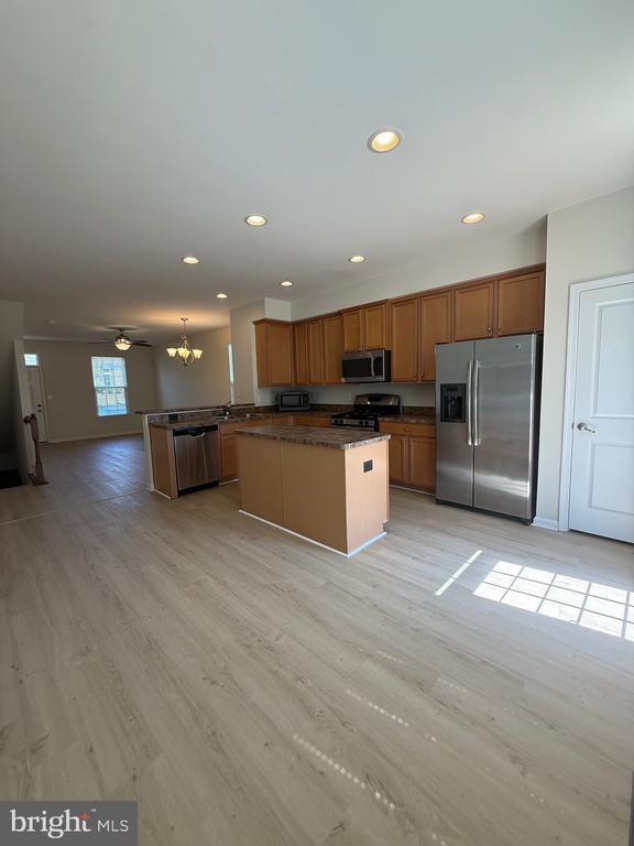 Building Photo - 123 Streamview Dr