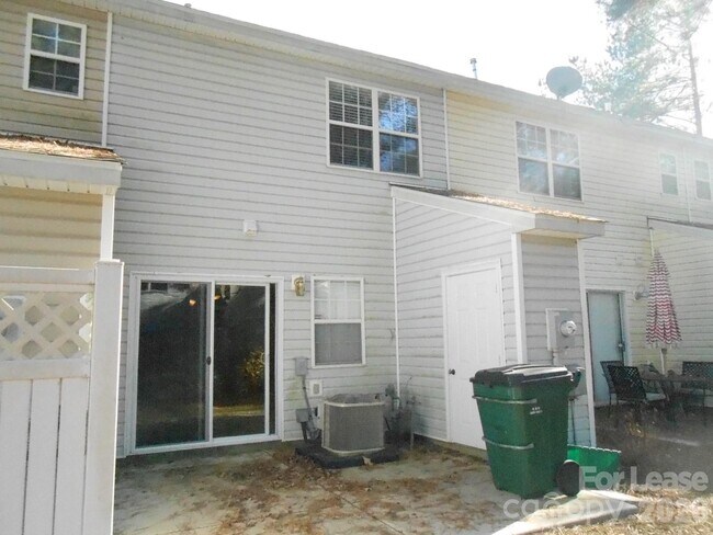 Building Photo - 10260 Reindeer Way Ln