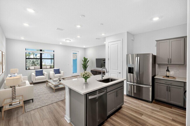 Primary Photo - 7648 SW Lucy Ln