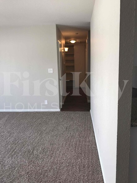 Building Photo - 5904 Jerry Dr