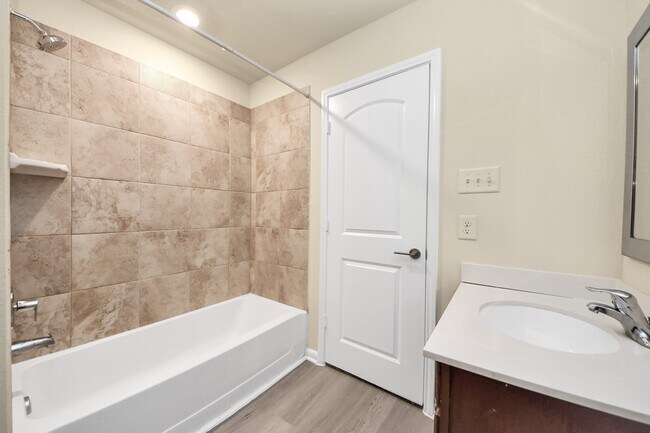 Building Photo - 19245 Reiner Gln Ct
