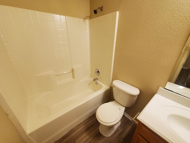 Building Photo - Spacious 4 bedroom home!  Dallas ISD