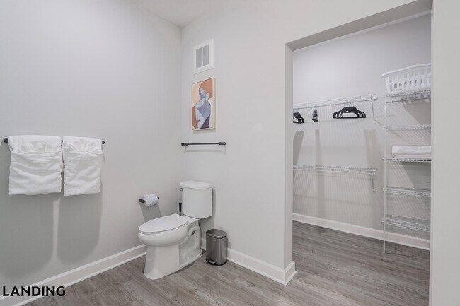 Building Photo - 5001 Willowgate Loop