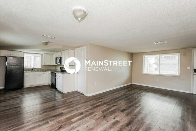Building Photo - 3 Bedroom Pet-Friendly Home in Port Richey, FL with Main Street Renewal