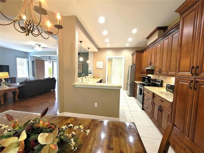 Building Photo - 5465 46th Ct W
