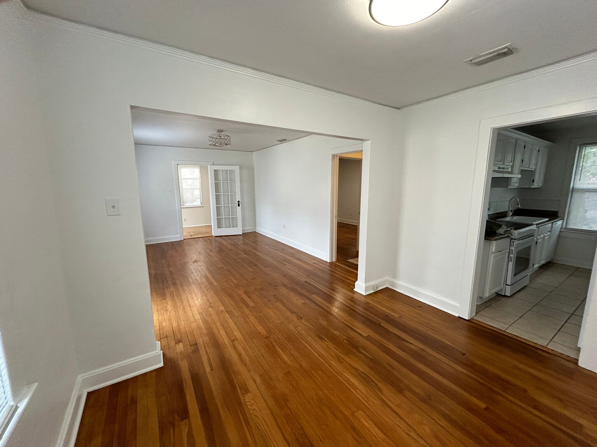 Building Photo - 2114 Arcadia Pl