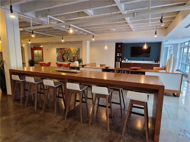 Building Photo - 878 Peachtree St NE