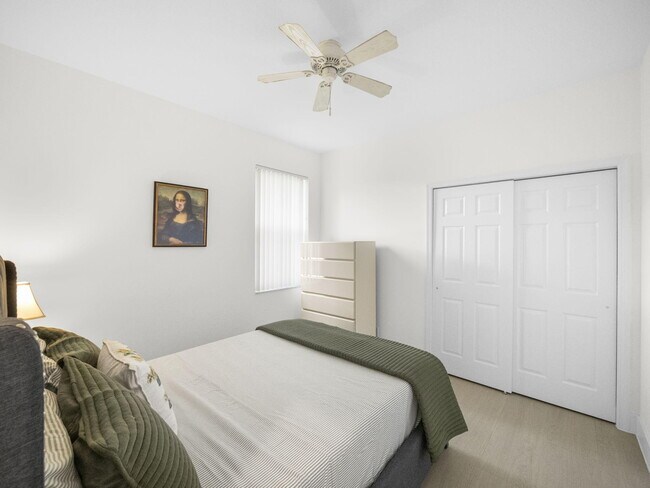 Building Photo - 9070 Cypress Hollow Dr